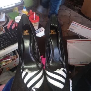 Women's size 9 High Heels